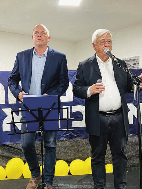 שטרנברג וצורי (צילום: מתוך הפייסבוק) שטרנברג וצורי