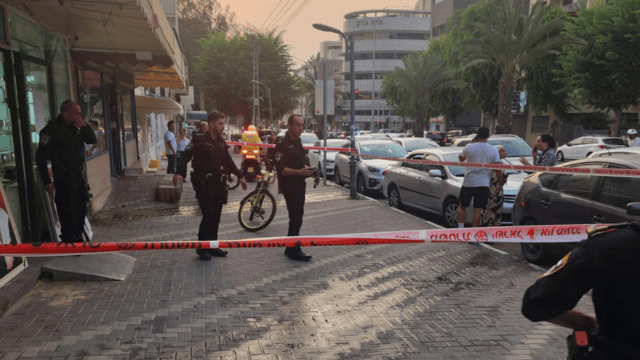 זירת הירי ברחוב הרברט סמואל בחדרה