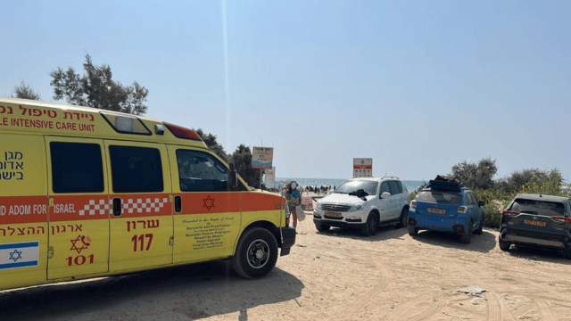 זירת האירוע בחוף מעיין צבי. היום זירת האירוע בחוף מעיין צבי. היום
