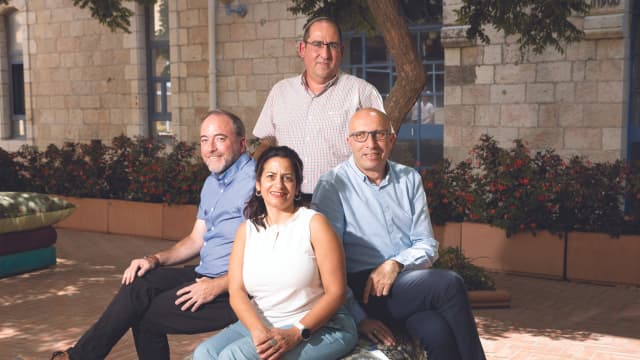 נוימן, זילברמן, סעדיה וארואסטי נוימן, זילברמן, סעדיה וארואסטי