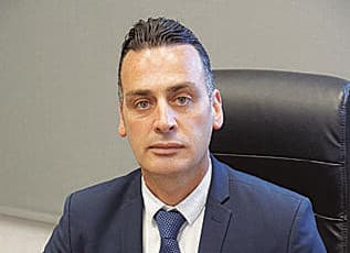 עו"ד יוני ג'ורנו 