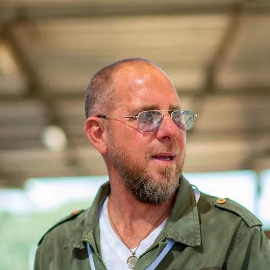 בעקבות הסבתא האהובה. דני סטירין