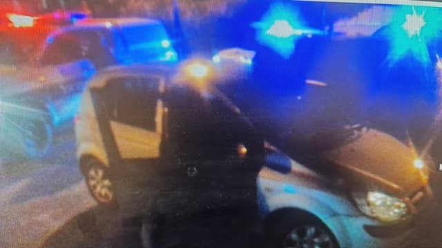 הרכב שעורר את החשד. השוטרים ביצעו חיפוש