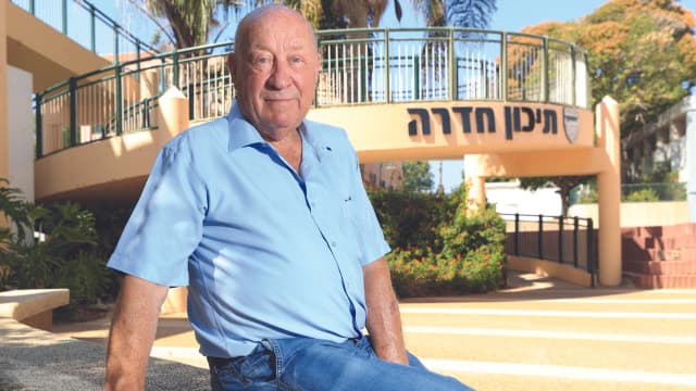 אריה לוקר. "אני מרגיש שאני יכול להיות מרוצה ממה שעשיתי"