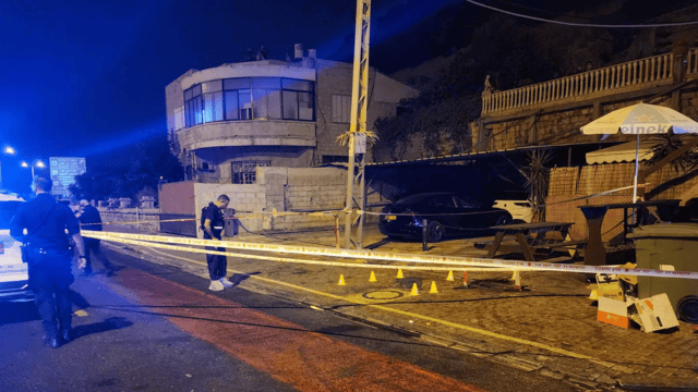 זירת האירוע בו נרצח גבר בשדרות ההגנה חיפה זירת האירוע בו נרצח גבר בשדרות ההגנה חיפה