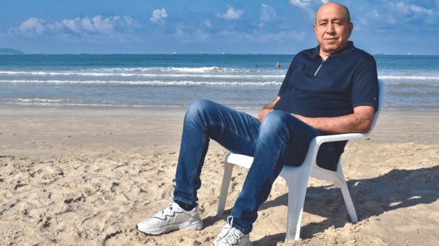 "אני איש תקשורת בפנסיה". בהלול "אני איש תקשורת בפנסיה". בהלול