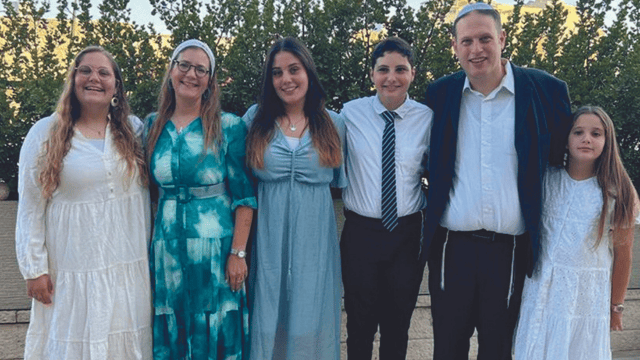 "חינוך, ציונות וערכים". משפחת טורוול