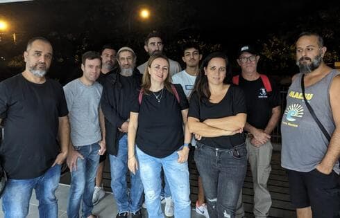 צוות השטח שחשף את הממצאים במקלט