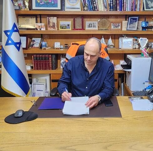 צביקה ברוט. קיבל את הבשורה