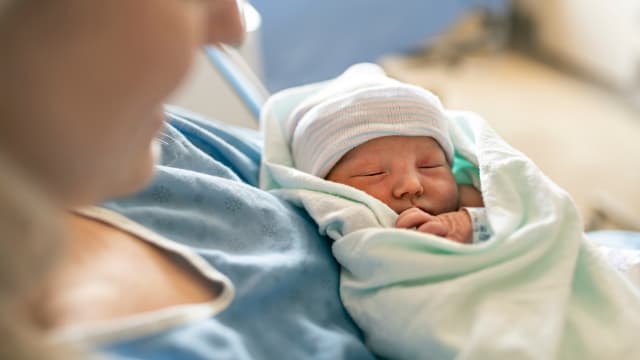 אלפי תינוקות נולדו בבתי החולים בעיר
