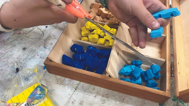 הסטודיו הבטוח. "לטפל בלי מילים"