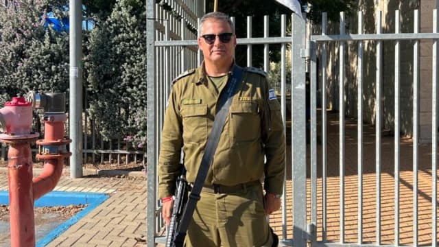 אל"מ (במיל') משה חולי. "הצלחנו להרגיע ולהוריד את רמות החרדה" 