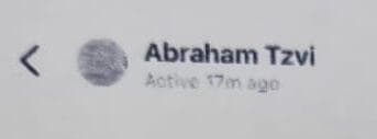כך כונה החשוד ברשת Abraham Tzvi ותמונת פרופיל המשתמש.