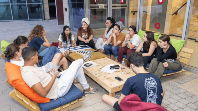 בני נוער ב"תמוז". הכניסה חופשית אך מותנית ברישום מראש 