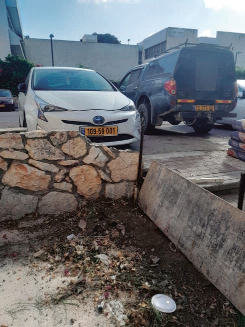 "זה יותר מסוכן מאשר לפני התיקון". החומה ברחוב פינסקר 