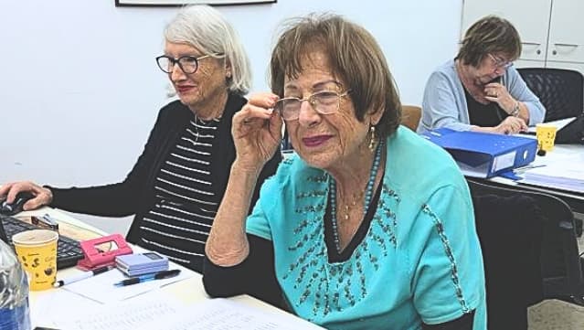 מתנדבות. ירנינצקי וקספרסקי טירקל במוקד