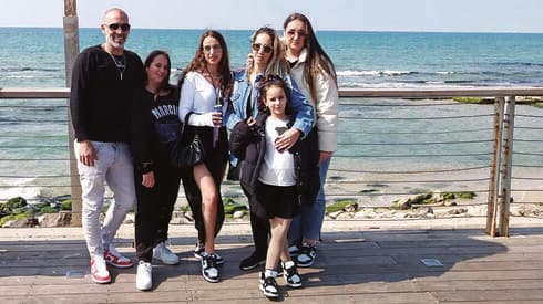 שני אלקריף ז"ל ומשפחתה