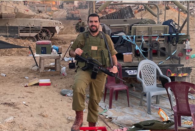 הרב אריאס במילואים
