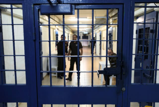 אסירים ביטחוניים בכלא קציעות