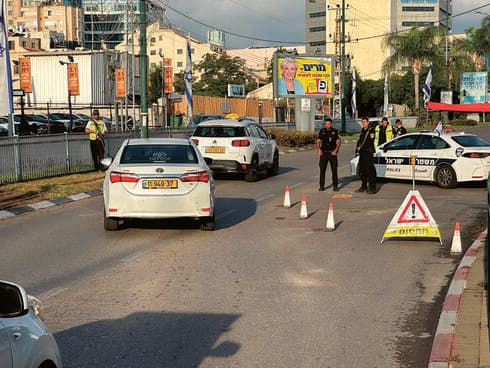 מחסומים בכניסה לנתניה
