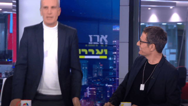 אברי גלעד נעמד לאחר שארז טל חזר מהמחלה אל המסך