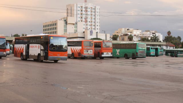 התחנה המרכזית בחדרה. שינויים במסלולים