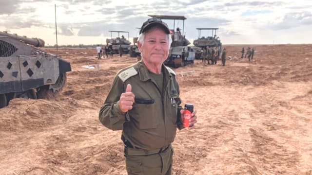 "מזה חודש וחצי אני בדרום ומסייע ללוחמים". רנ"ג בוזגלו