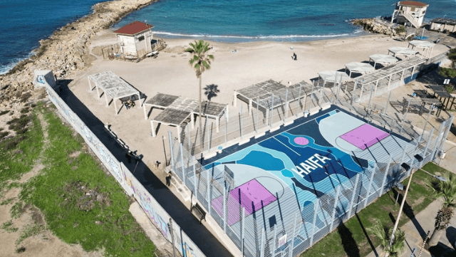 מגרש ספורט משופץ בבת גלים חיפה