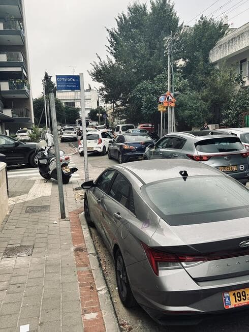 פקקים עצומים ברחוב