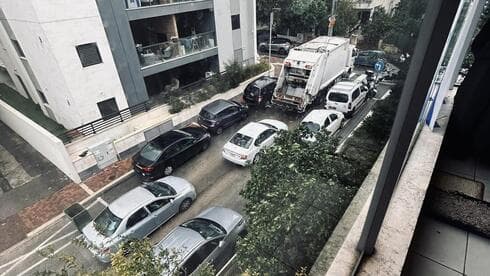 פקקים עצומים ברחוב