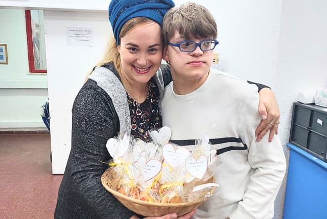 רננה טוויטו בפעילות. מצטיינת אקים חיפה