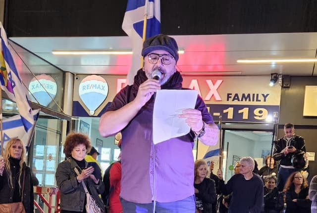 התפכחנו. ירון פרטוק בעצרת