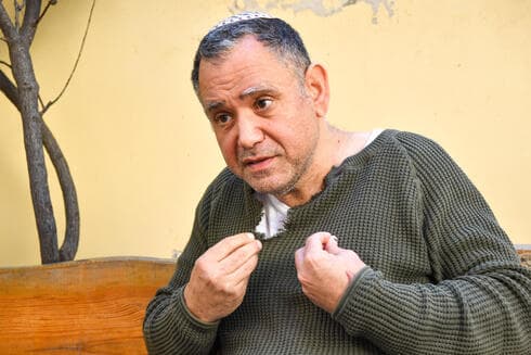 "יש לי גב חזק לתמוך במשפחה כזו, אני לא חושש שזה יעמיק את השכול". אייל בוצחק (צילום: נחום סגל) אייל בוצחק ששכל את בנו סרן אושרי משה