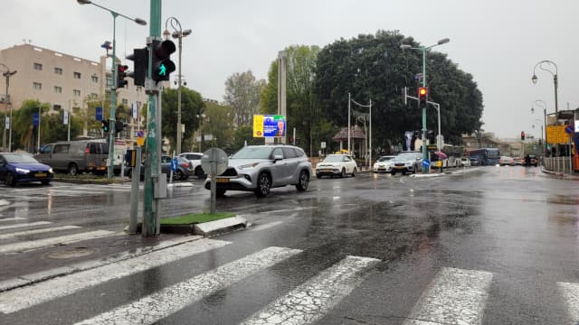 קור עז וגשם 