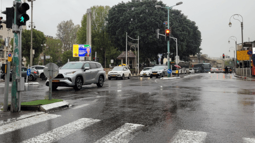 גשם בפתח תקוה חיים עוזר פינת שטמפפר - תמונת פייסבוק
