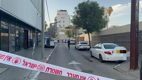 זירת אירוע רצח של נתין אריתראי בראשל"צ זירת אירוע רצח של נתין אריתראי בראשל"צ
