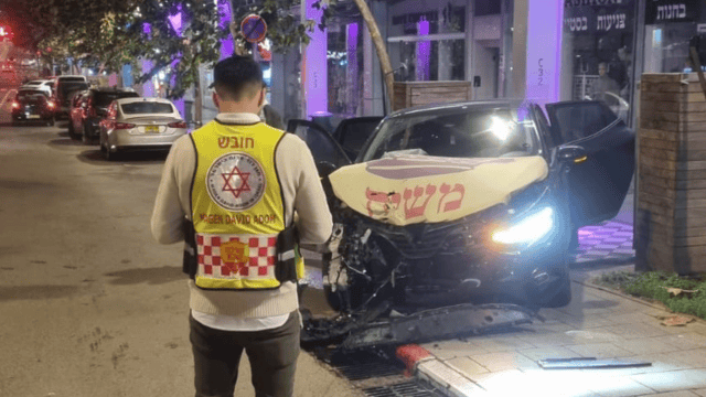 זירת התאונה ברחוב שער העמק בנתניה