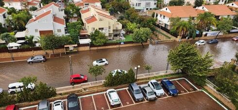 הצפה במערב ראשון לציון בגלל הגשם
