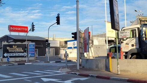 רחוב לישנסקי בראשל"צ. אחד המרגיזים (צילום: איילת רוטה) רחוב לישנסקי בראשל"צ