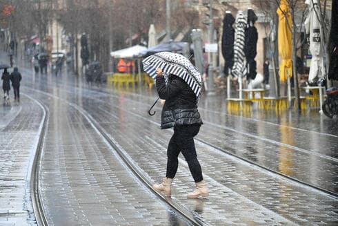 גשם בירושלים (צילום: יואב דודקביץ׳) גשם בירושלים
