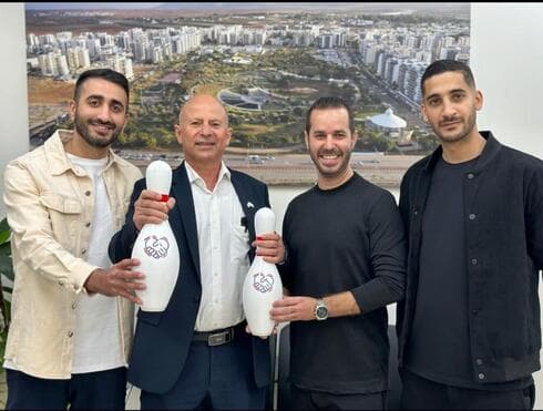 ראש העיר אבי אלקבץ והיזמים