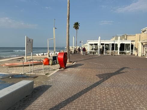 טיילת קרית חיים בשעות הצהריים (צילום: אדי גל) טיילת קרית ים