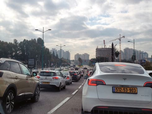 בבוקר, אחר הצהריים ובכלל. תקועים בפקק