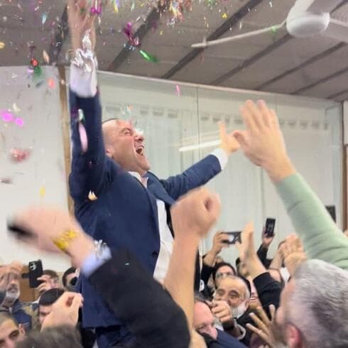 מתן דיל ברגע הנצחון (צילום: שני דיין סוויסה) מתן דיל ברגע הנצחון
