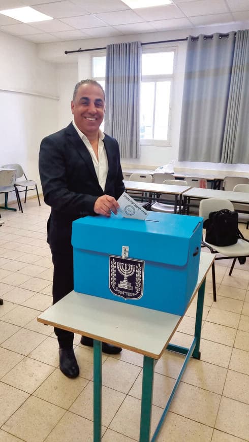 בבחירות האחרונות. לדברי מקורבים, התוצאות כנראה השפיעו עליו 