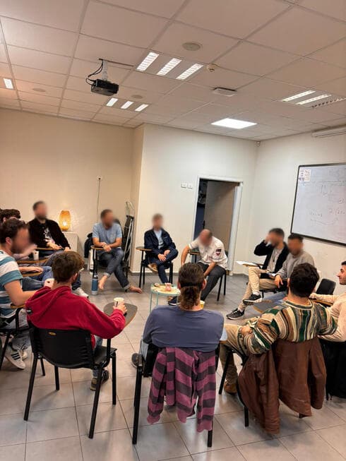 מעגל גברים פתח תקוה מעגל גברים פתח תקוה