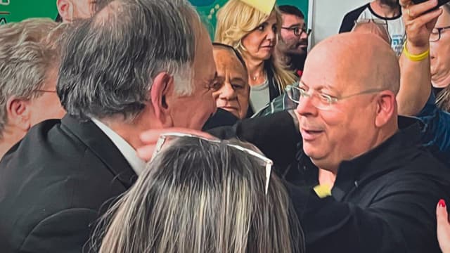 ניצחון. מרגלית ויהב בחגיגה שאחרי הבחירות