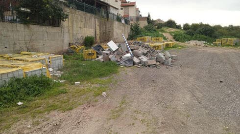 מפגעים בצד הדרך. רחוב הארי השואג, השבוע