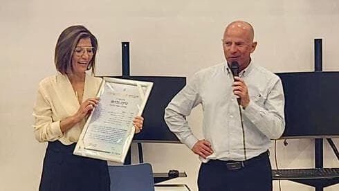 טינה ולדמן