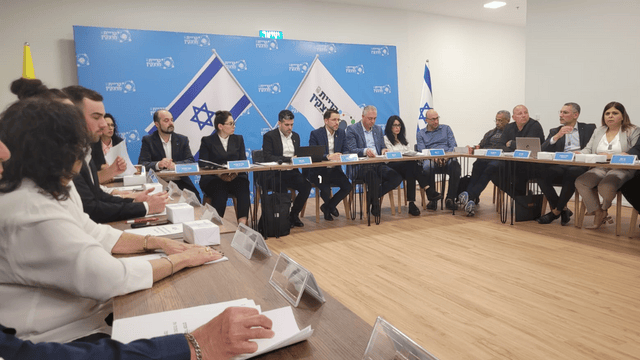 ישיבת מועצת העיר חגיגית בקרית מוצקין ישיבת מועצת העיר חגיגית בקרית מוצקין